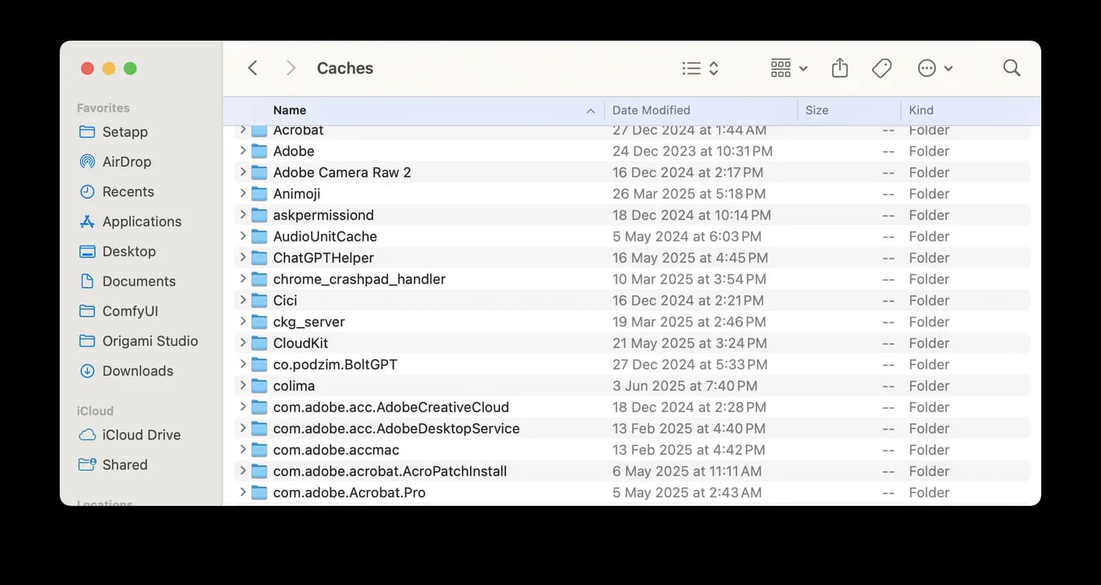 Finder window listing the folders inside the Mac Caches folder